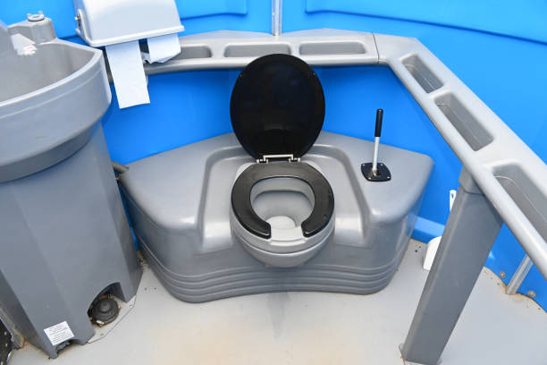 Best Local porta potty services  in East Moline, IL